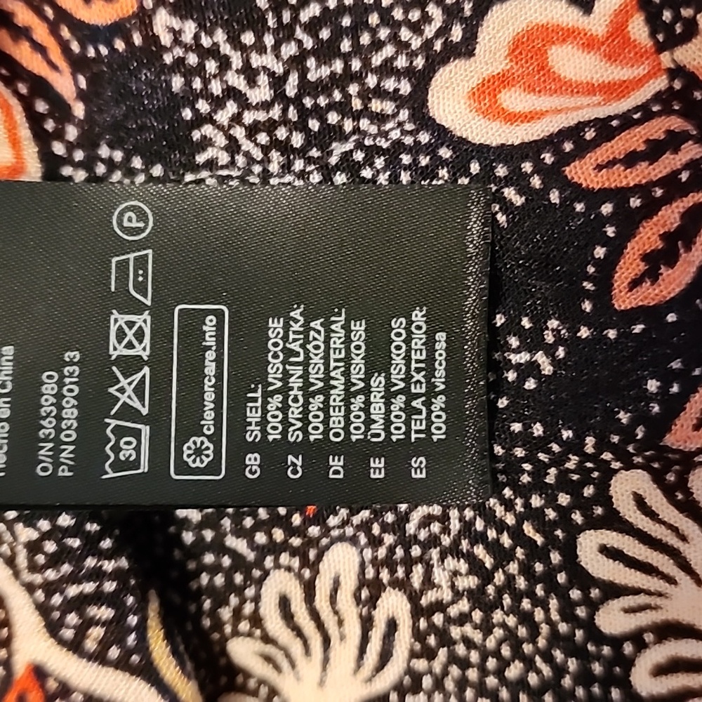 H&M Off the Shoulder Floral Maxi Dress - Picture 7 of 8